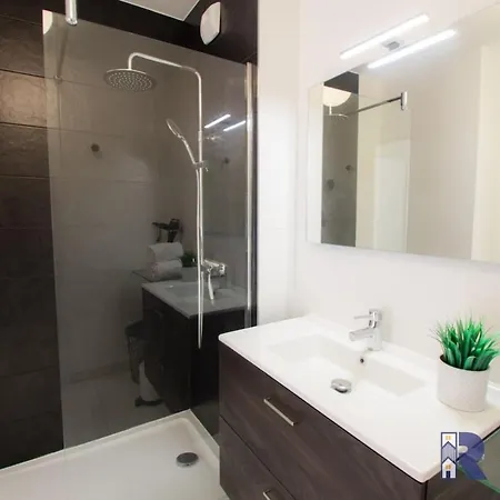 Le Pavillon Vercingetorix - Bright Flat With Terrace Clermont-Ferrand